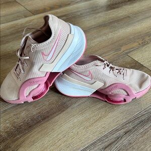 ••NIKE••Women's Pink “superrep” Athletic  Shoes